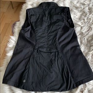 Lululemon lightweight running vest size 4